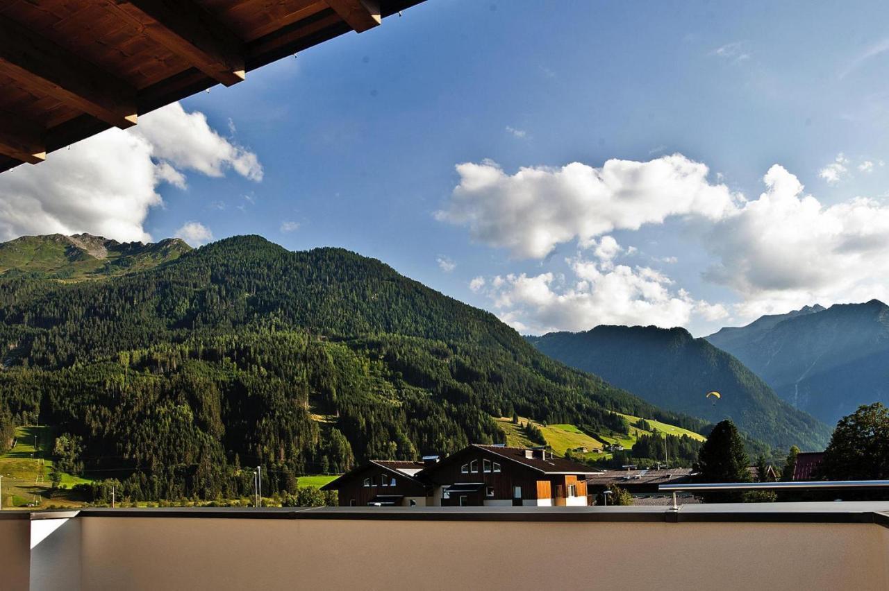 Apartment In Neukirchen With A Carport Neukirchen am Großvenediger Dış mekan fotoğraf