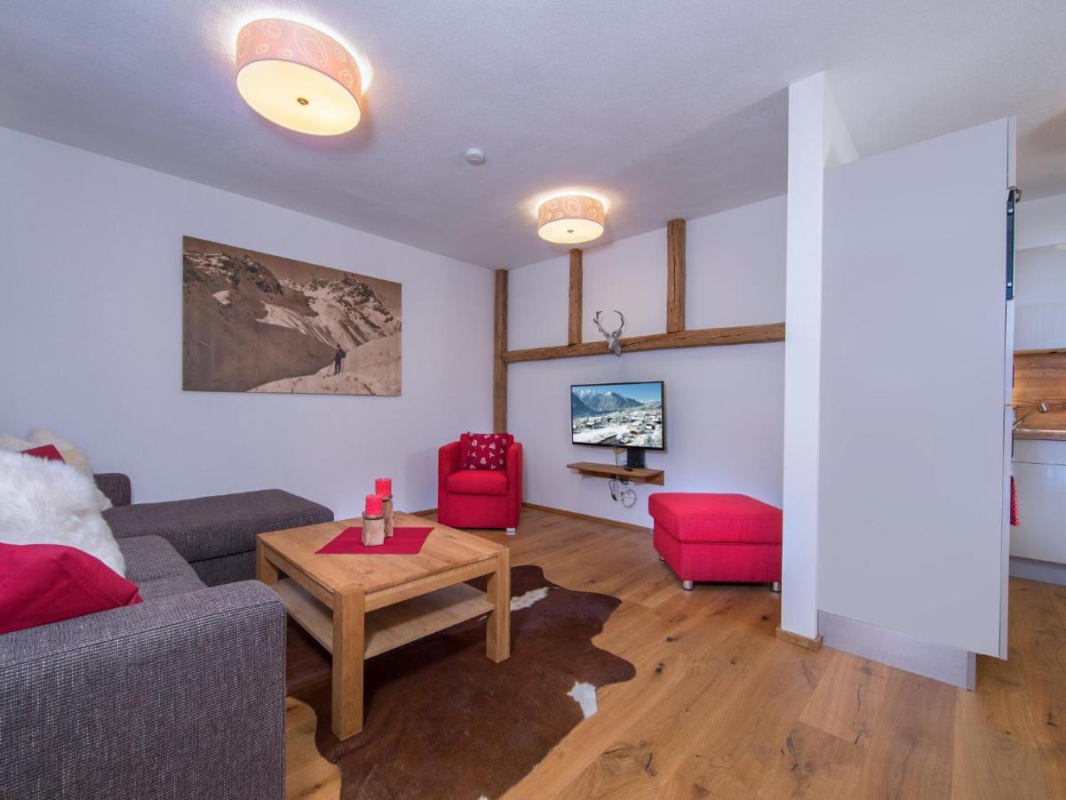 Apartment In Neukirchen With A Carport Neukirchen am Großvenediger Dış mekan fotoğraf